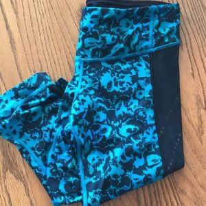 Lululemon capris